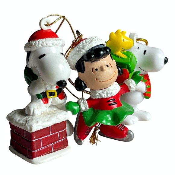 Vintage 1990s Peanuts Christmas Ornaments Lot Snoopy Lucy Woodstock UFS Inc - Picture 1 of 7